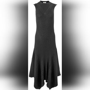 Sz M NWT $995 Ami godet dress in black